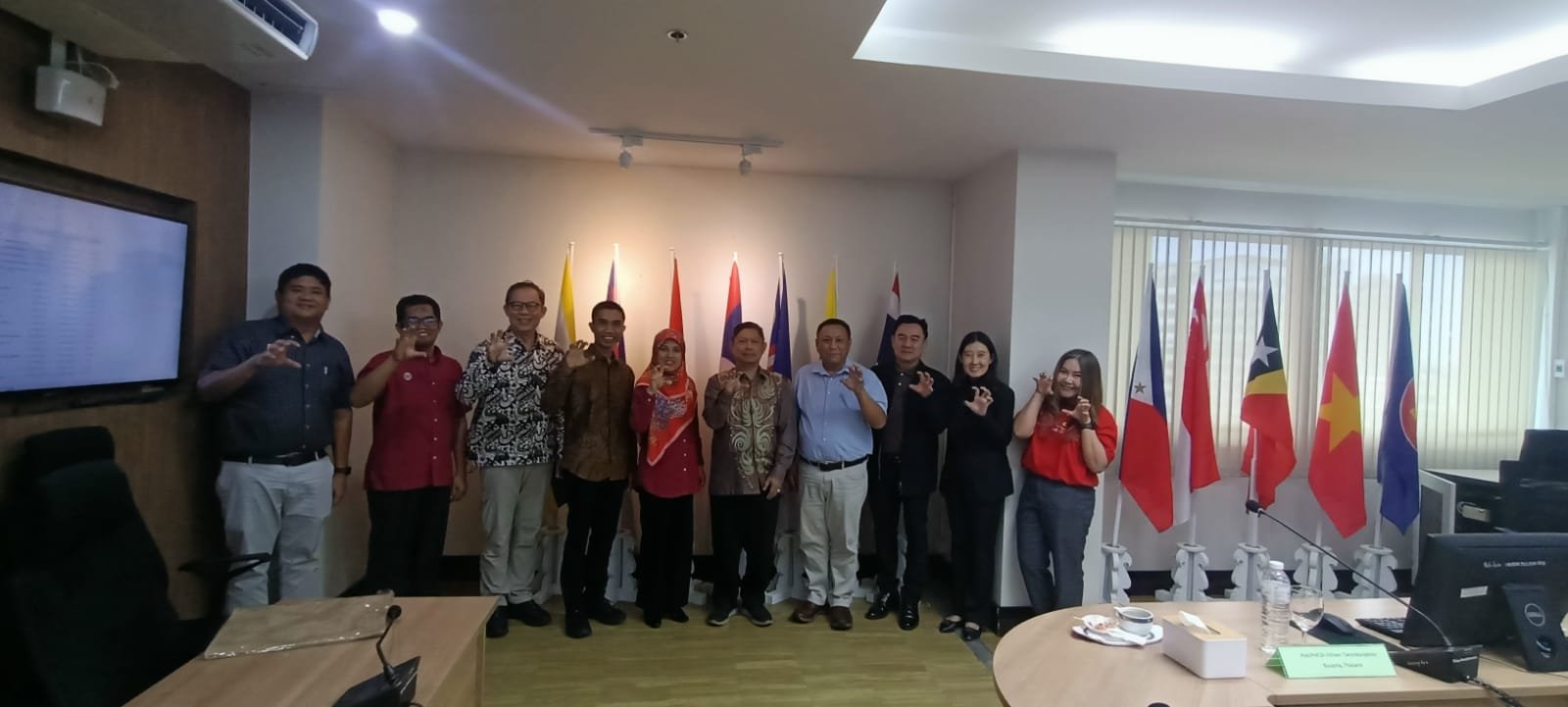 Institut Pahlawan 12 Kerjasama Internasional dengan Burapha University Thailand & Universiti Utara Malaysia
