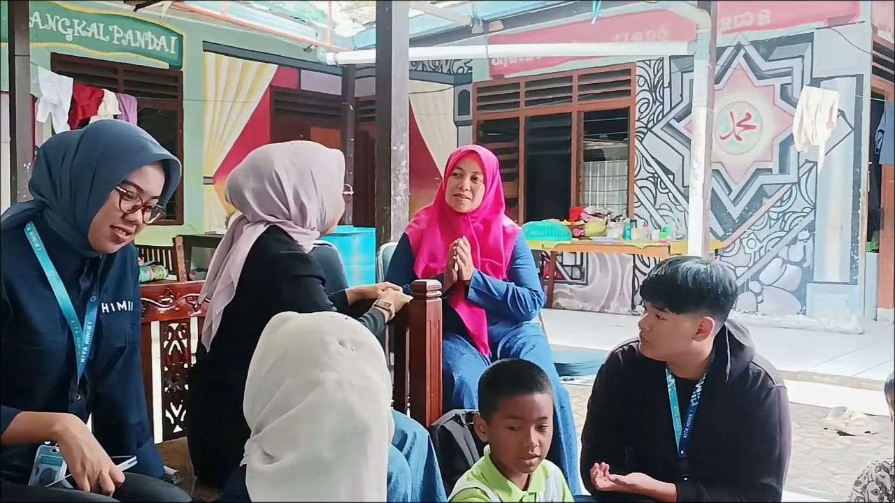 HIMIK Institut Pahlawan 12 Salurkan Bantuan Panti Asuhan